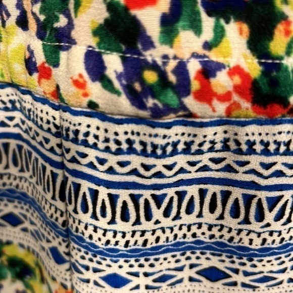 cabi Florsl Romper with adjustable straps and drawstring on waist size XS - Picture 4 of 10